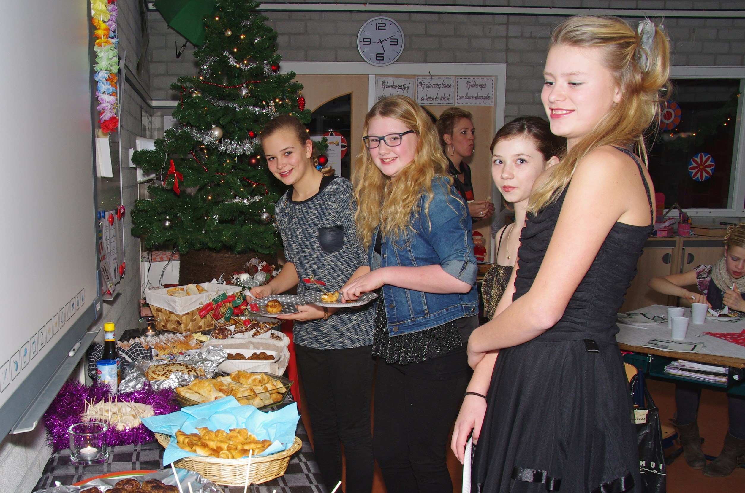 Kerst kl. (1) Kerstdiner op de Heidaschool