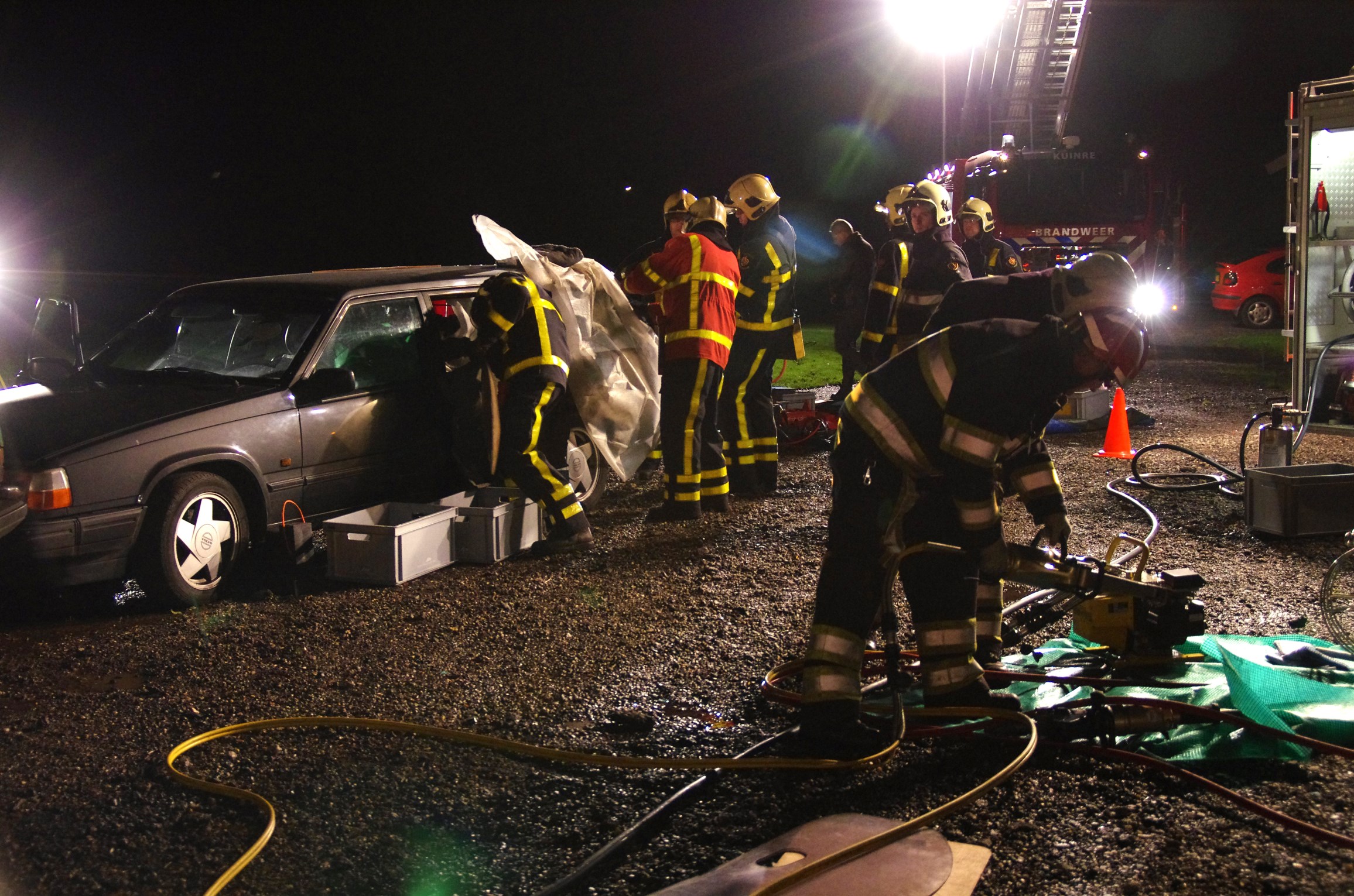 brandweer oef Oefening brandweer Scherpenzeel Kuinre