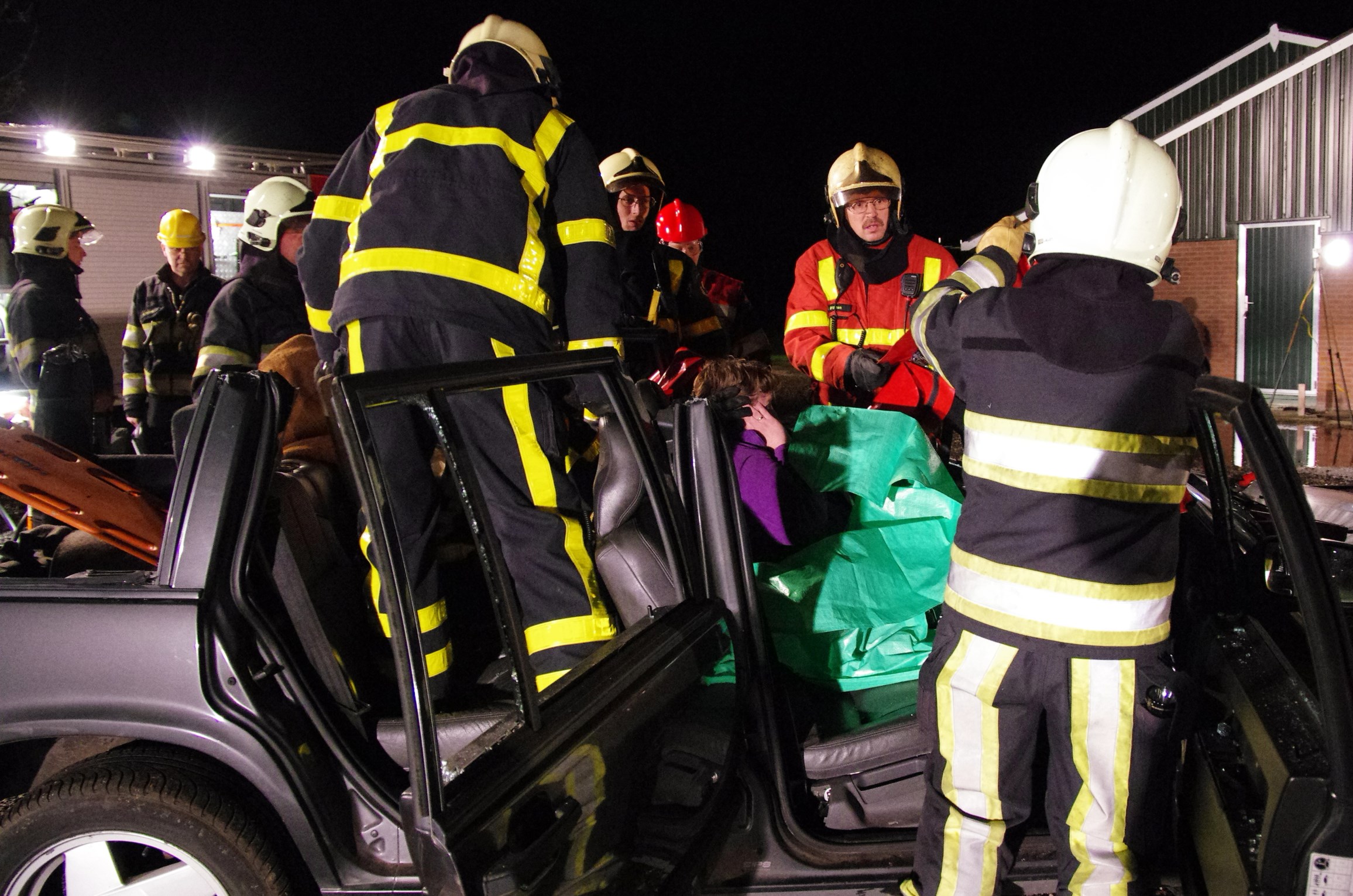 brandweer oef4 Oefening brandweer Scherpenzeel Kuinre